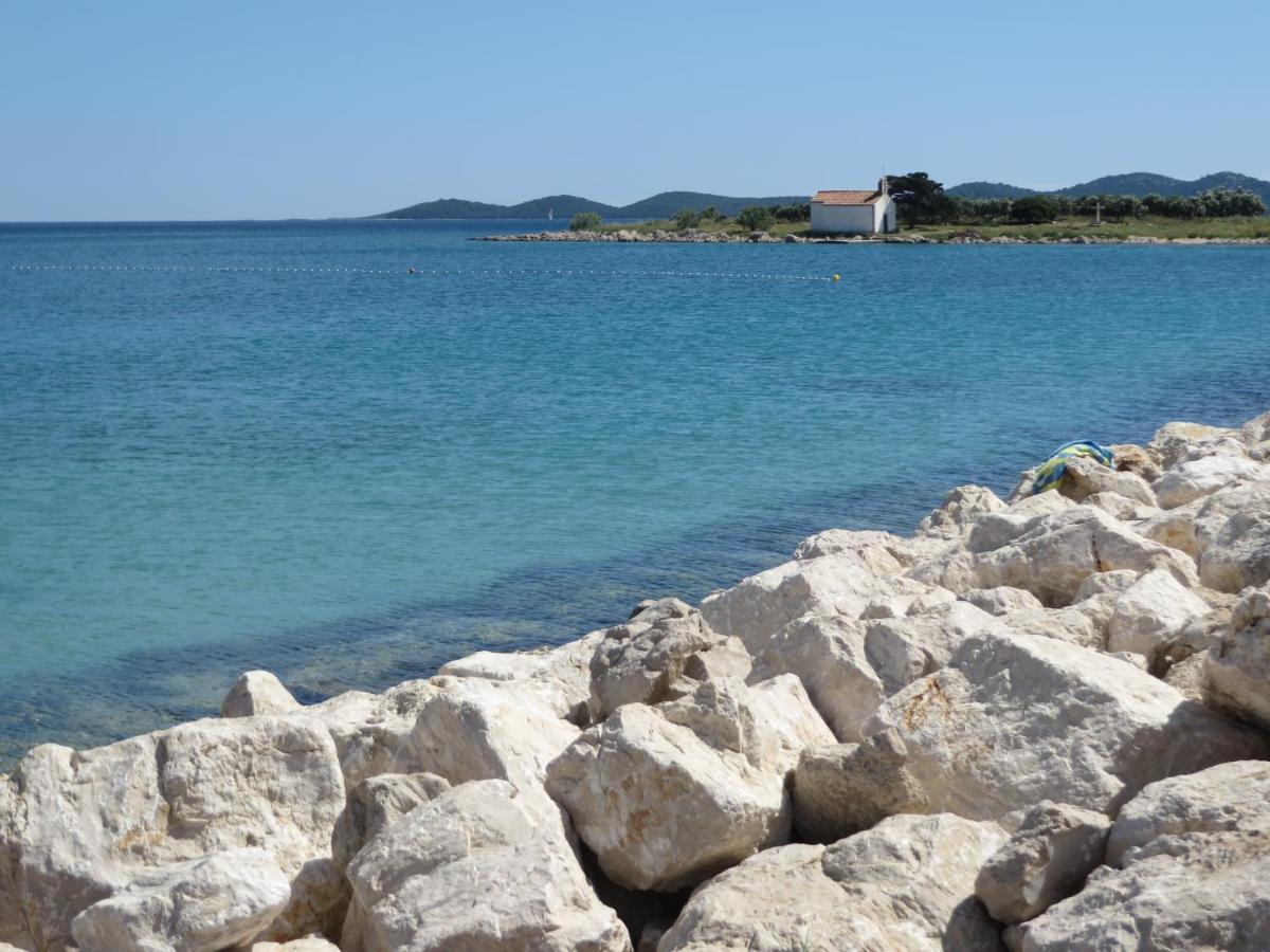 Sweet Sea Apartments Pakoštane Eksteriør bilde